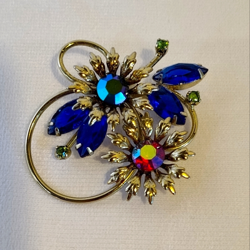 Vintage Uranium Flower Brooch HANDMADE